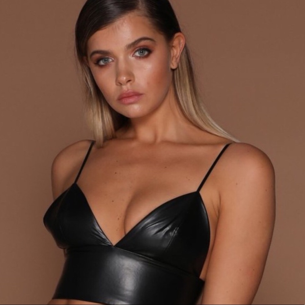 NWOT MESHKIBOUTIQUE FAUX LEATHER CROP